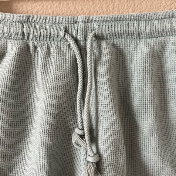 Brandy Melville Thermal Shorts - Picture 2 of 6